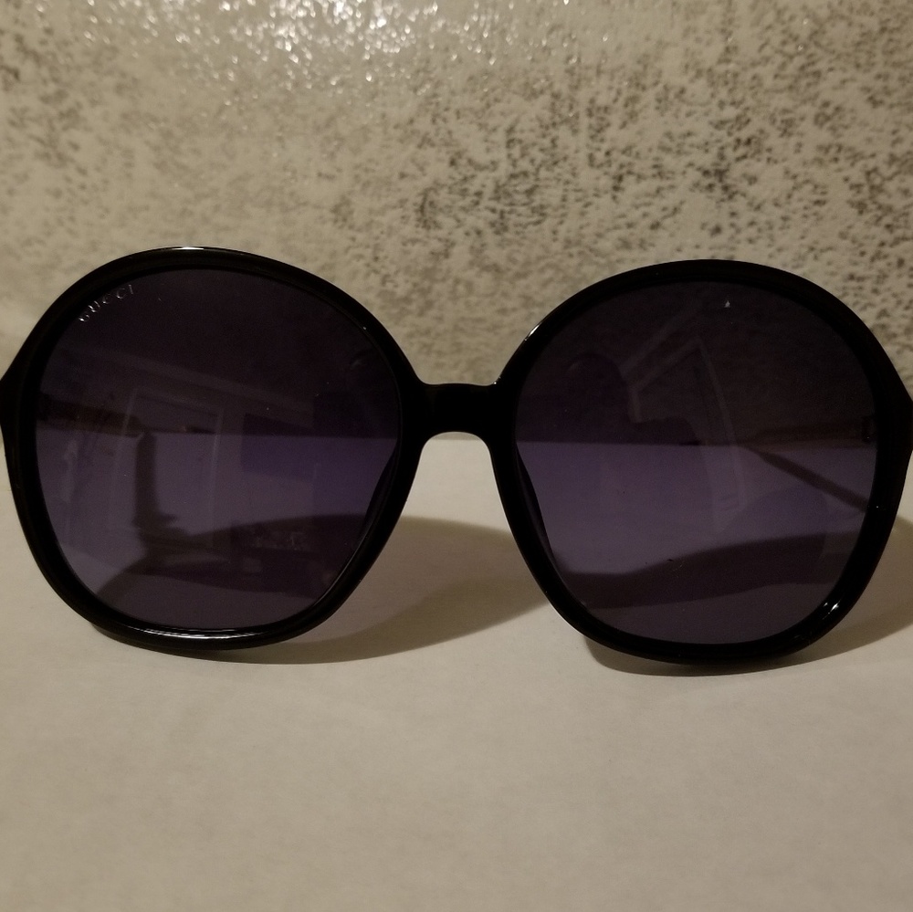 NWOT GUCCI Sunglasses